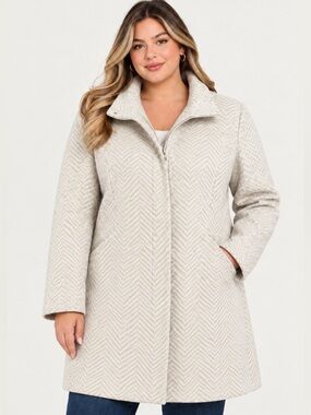 NWT Nine West Cream and Beige Zip-Front Pea Coat